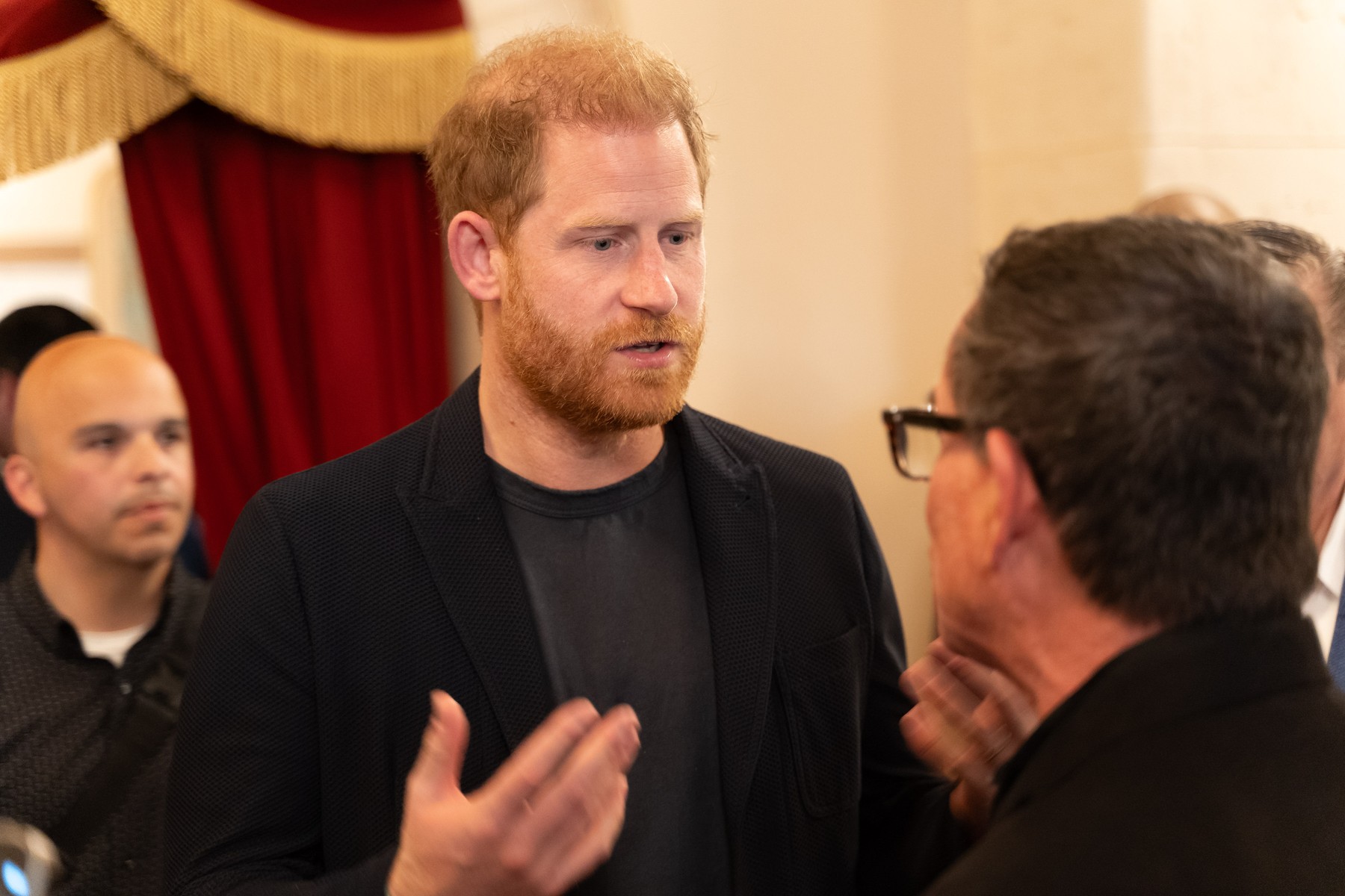 Prinţul Harry, acuzat de intimidare şi hărţuire de către preşedintele organizaţiei caritabile pe care a înființat-o