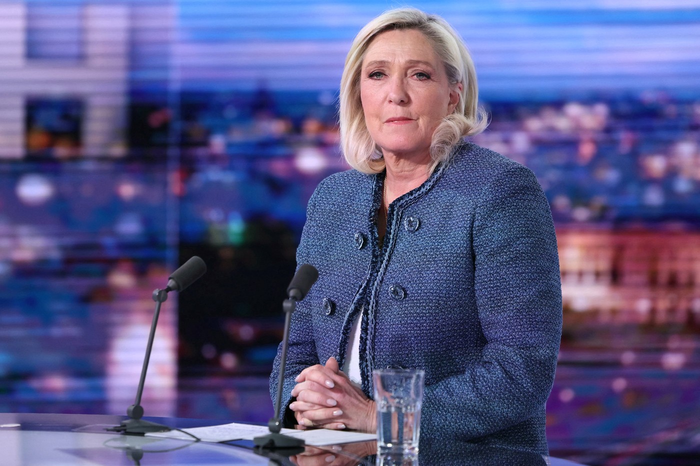 Marine Le Pen se declară victima unei decizii politice și anunță că nu se lasă eliminată. „Milioane de francezi cred în mine”