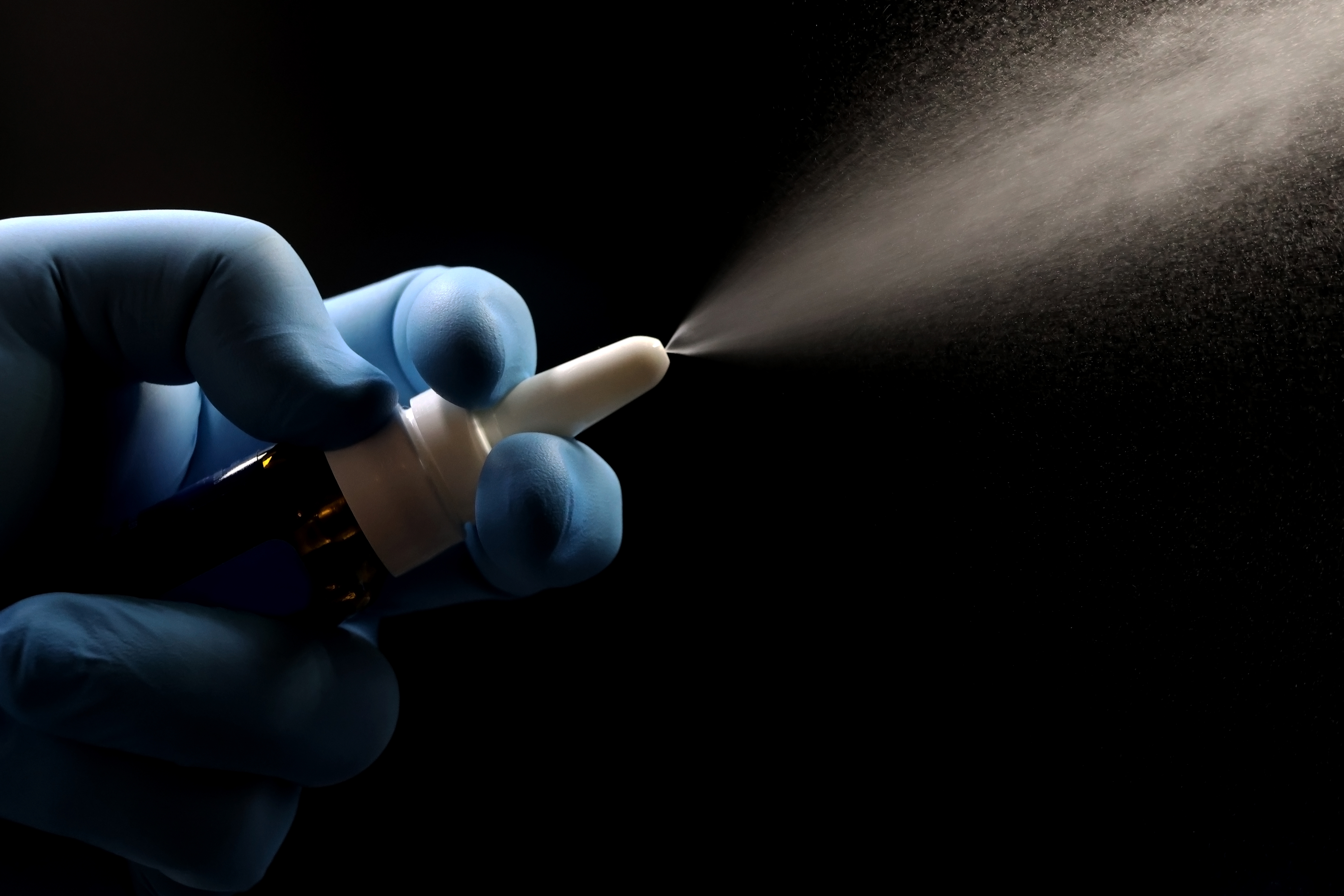 Vaccin nazal împotriva gripei aviare H5N1, dezvoltat de cercetătorii din Hong Kong: ar putea preveni declanșarea unei pandemii