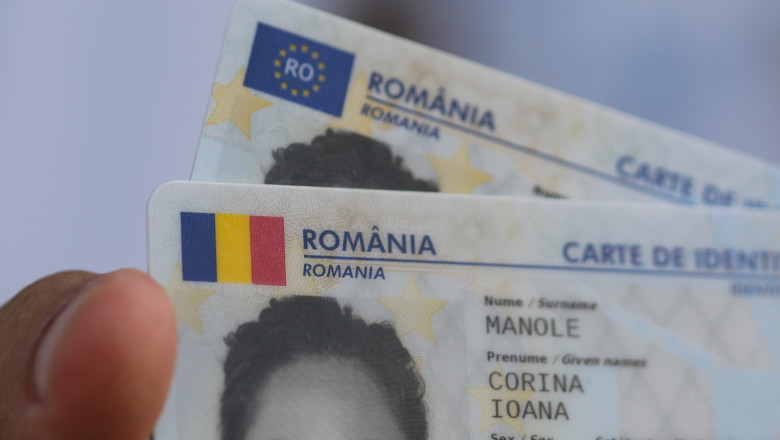 De când se emit noile Cărți Electronice de Identitate și ce avantaje are buletinul cu cip. Românii pot semna documente oficiale