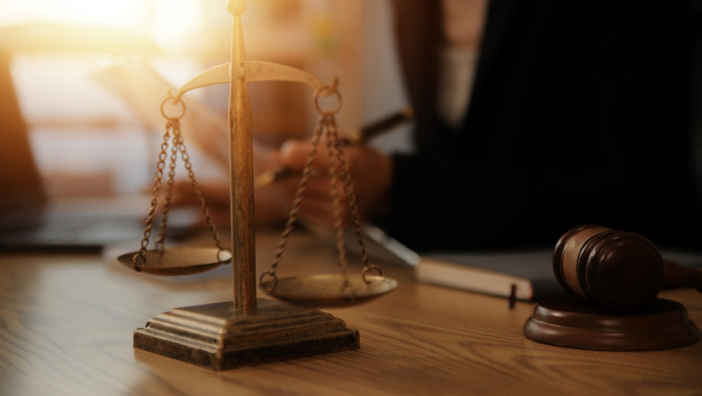 justitie, ciocanel