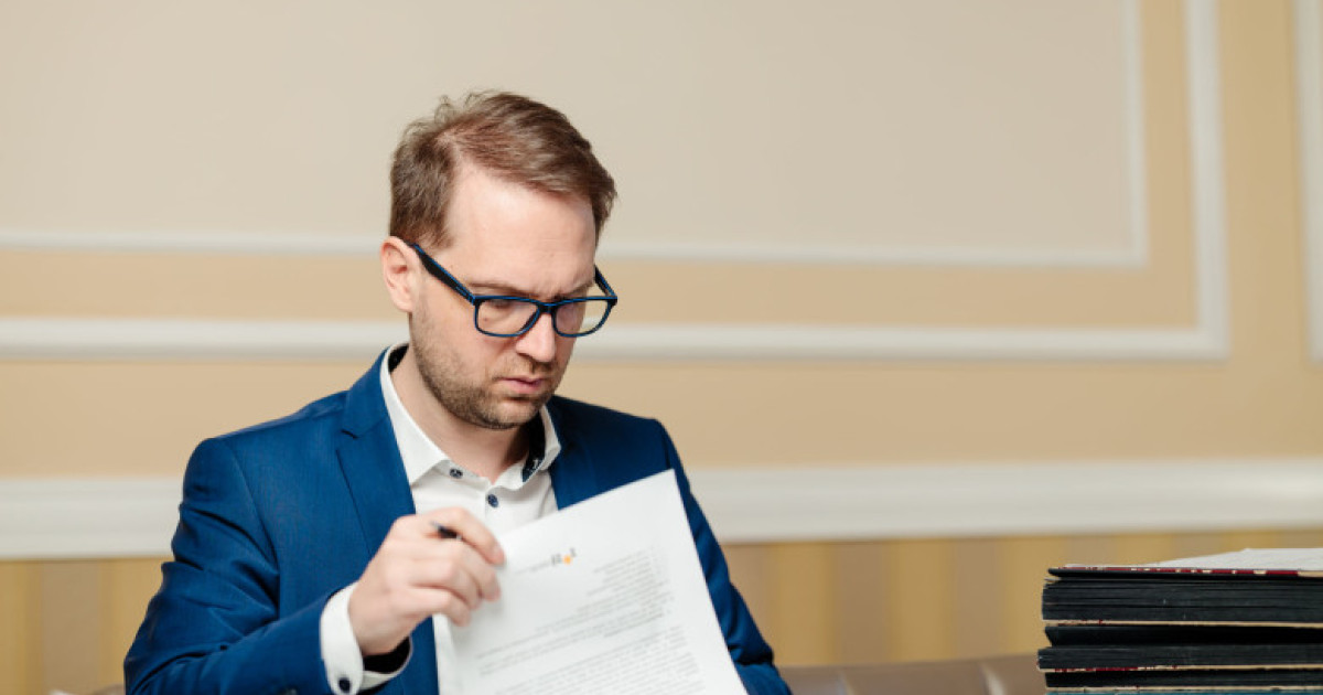 AUR cere clarificări privind cetățenia lui Fritz