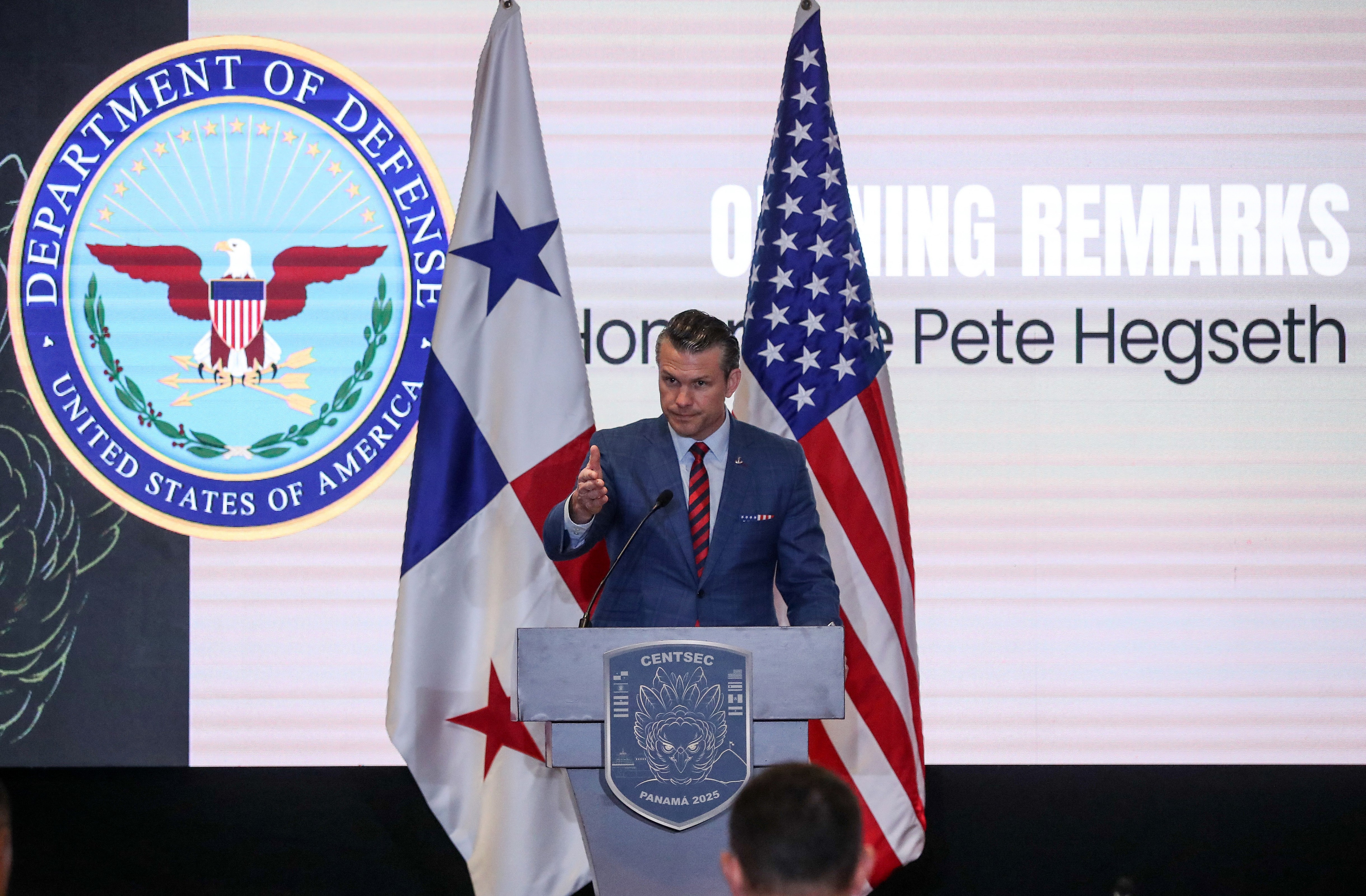 Șeful Pentagonului, Pete Hegseth, spune că SUA nu vor război cu Beijingul, dar vor proteja Canalul Panama de China