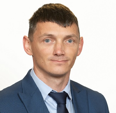 Un senator POT a mințit în CV. Paul Pintea a început liceul la 12 ani, se laudă cu facultate la „AcademicSingles”, site de matrimoniale