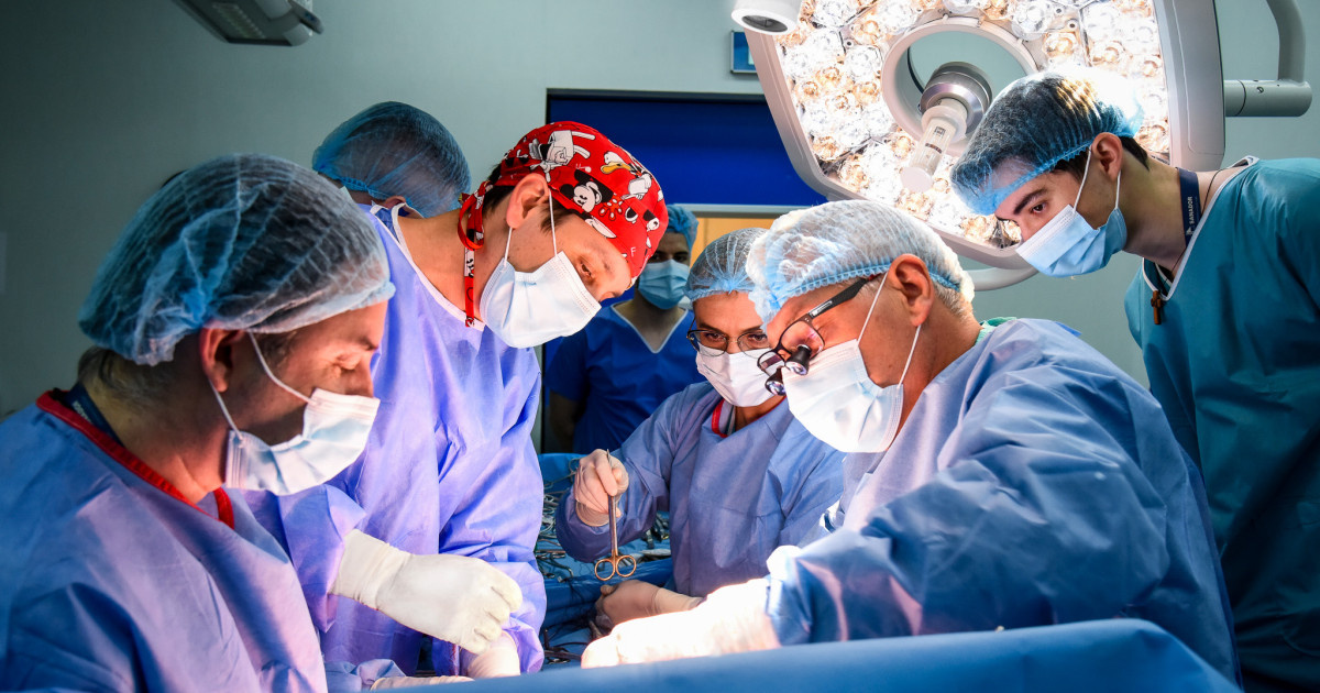 Premiera unui transplant hepatic laparoscopic la SANADOR