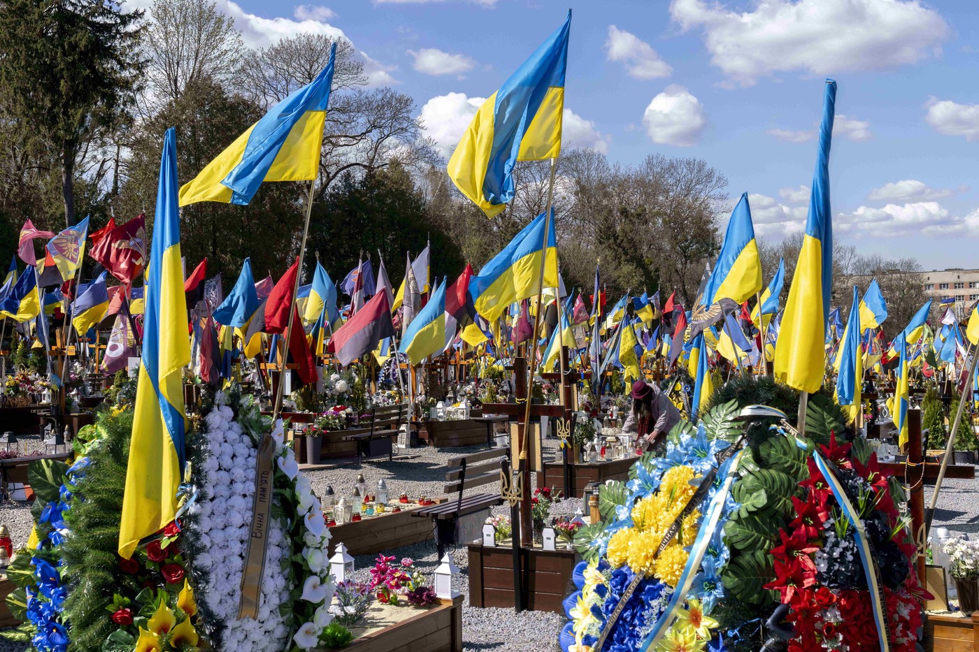 Până la 100.000 de militari ucraineni au fost uciși în războiul împotriva Rusiei (CBS News)