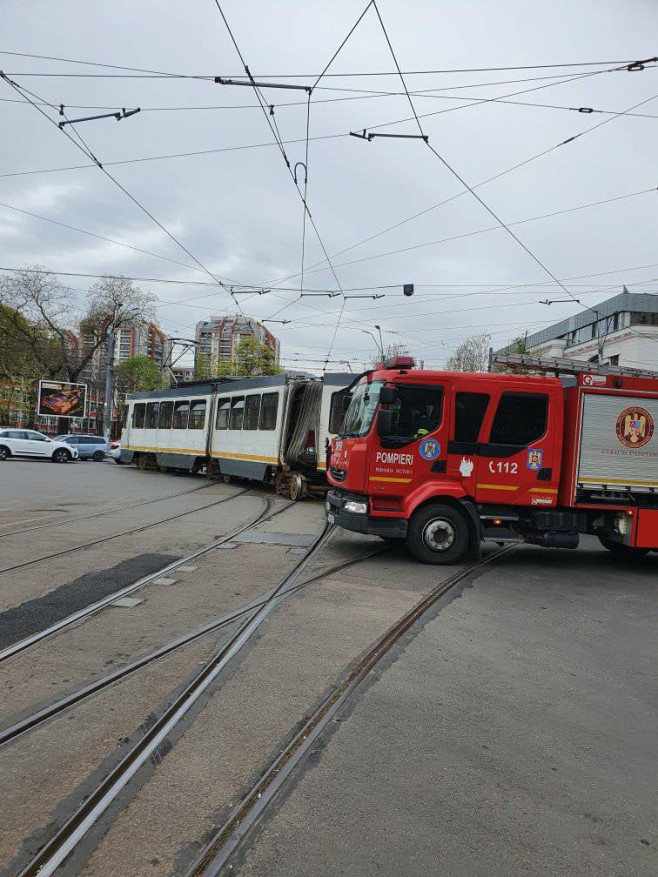 d5edab03-8470-4f0d-af48-9b472252a9d1