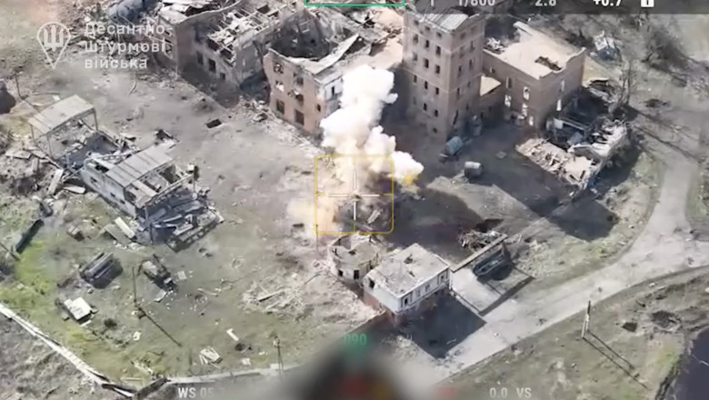 Ukrainian paratroopers destroyed Russian military equipment