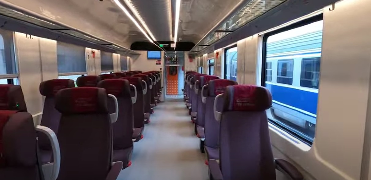 Inaugurare cu întârziere marca CFR Călători. Cum arată primul tren modernizat cu bani din PNRR