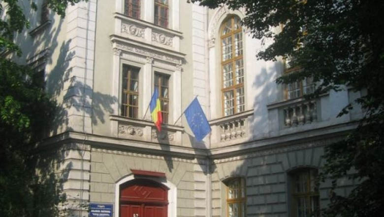 Colegiul Național Mihai Eminescu Oradea. Foto- Facebook