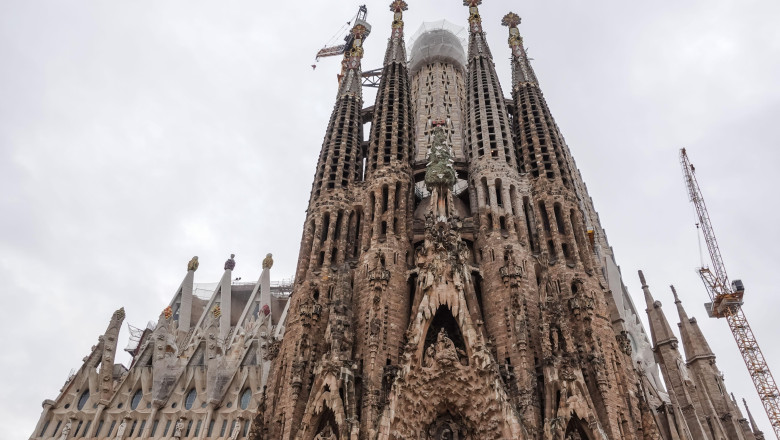 Sagrada Familia din Barcelona a devenit cea mai înaltă biserică din lume