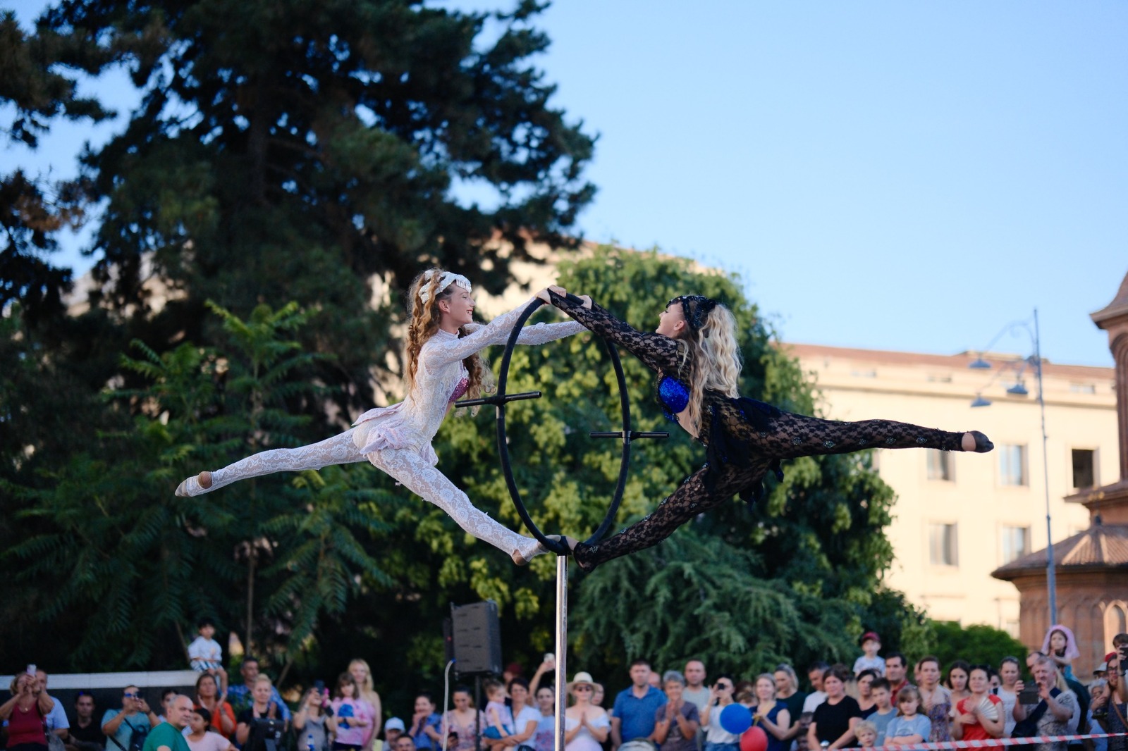 Primul weekend „Străzi deschise”: Programul de spectacole, ateliere şi activităţi sportive de care se pot bucura bucureștenii