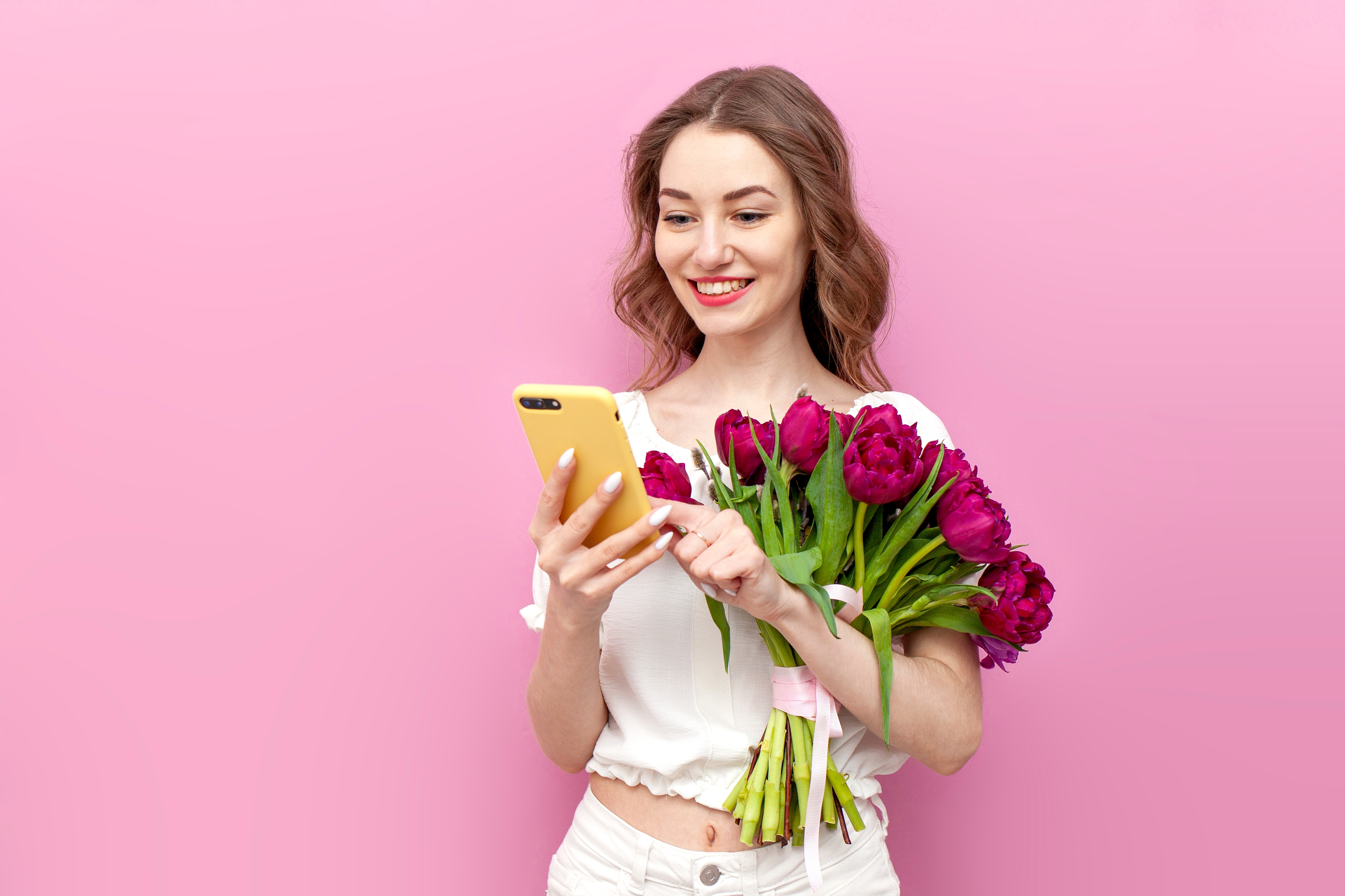 Mesaje și urări pentru Florii 2025. Felicitări pe care să le trimiți sărbătoriților pentru ziua onomastică