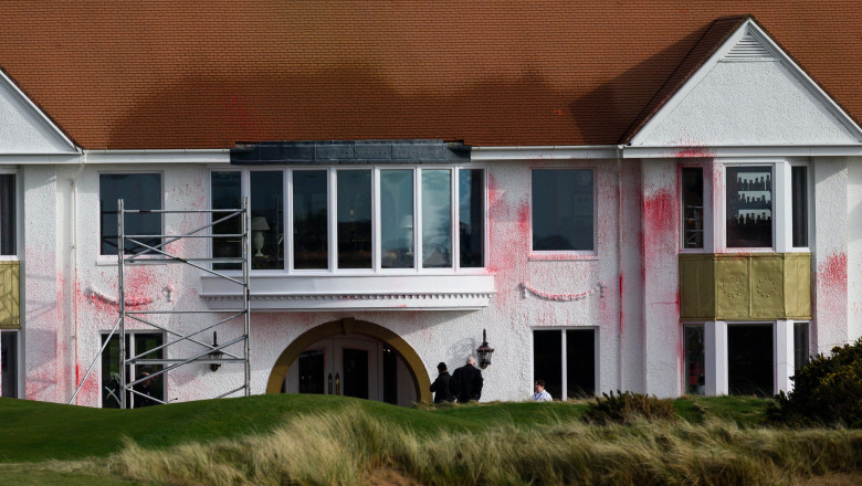Trump Turnberry vandalised by pro-Palestine group