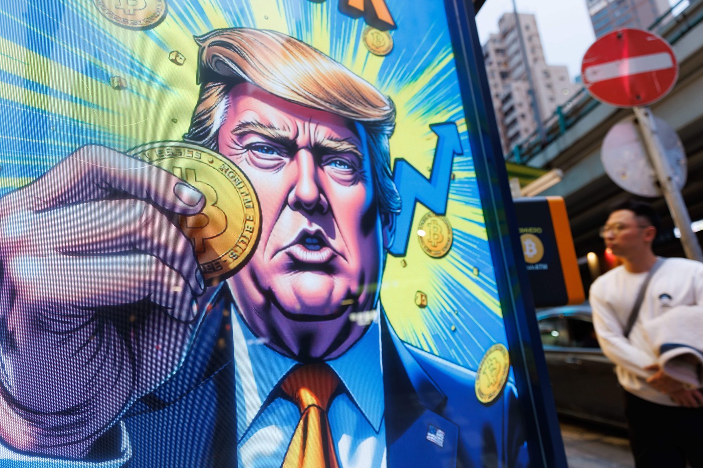 Ce valoare are criptomoneda Trump, după ce președintele SUA a promis o cină exclusivistă cu investitorii