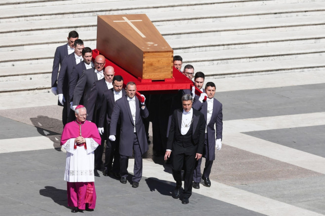 People Pay Respects as Pope Francis’ Funeral Mass Takes Place at St. Peter’s Basilica