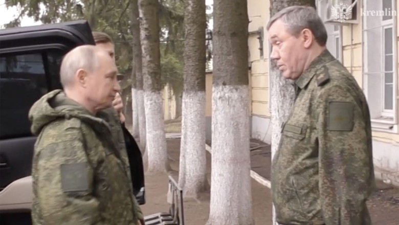 Putin social media doppelgänger mock