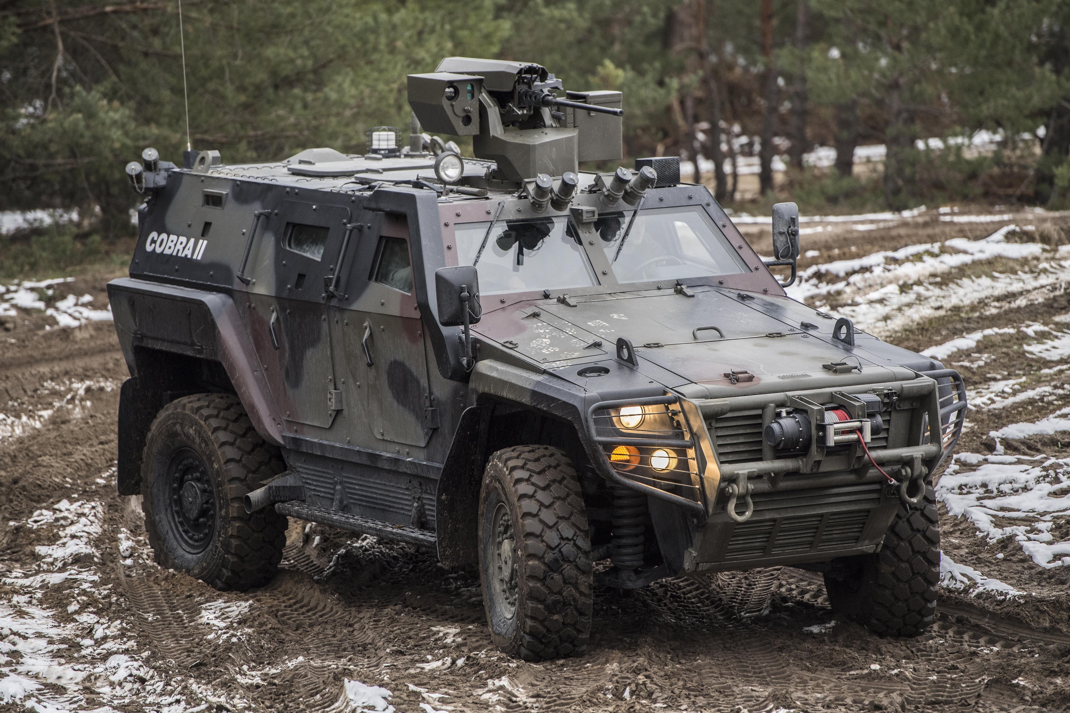 Sute de blindate Cobra 2 vor fi asamblate in Romania incepand din acest an. Cum arata vehiculele care vor intra in dotarea Armatei
