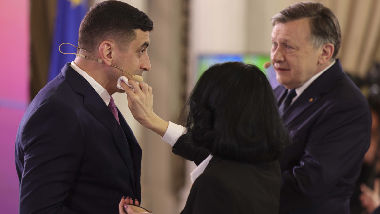 George Simion le-ar fi cerut membrilor AUR să nu îl mai atace pe Nicușor Dan, ci pe Crin Antonescu. Partidul denunță un „fals grosolan”