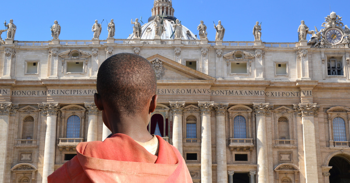 Cum au schimbat papii africani creștinismul și ne-au dăruit „Ziua Îndrăgostiților”