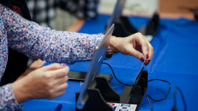 Alegeri prezidențiale 2025: Cu ce act de identitate poți vota la secțiile organizate în țară. Când poți folosi pașaportul