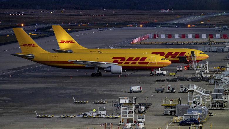 Avioane DHL