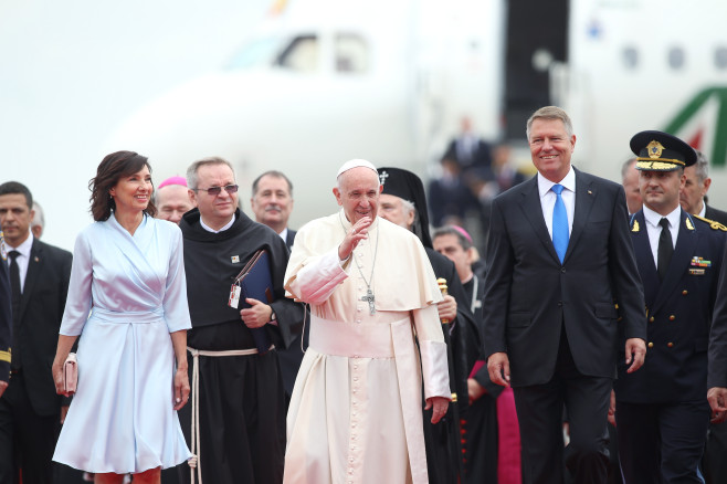 OTOPENI - VIZITA - PAPA FRANCISC - SOSIRE