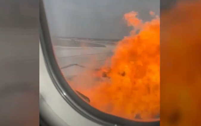 Panică pe un aeroport din Florida: motorul unui avion Delta cu aproape 300 de oameni la bord a luat foc înainte de decolare