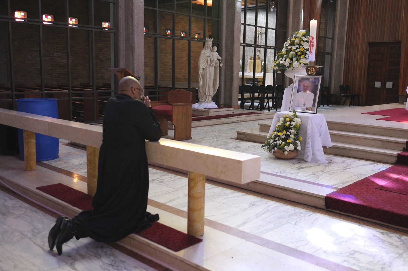 Papa Francisc, omagiat în cea mai oropsită regiune a lumii. Suveranul pontif a fost „vocea celor fără voce” și „un simbol al păcii”
