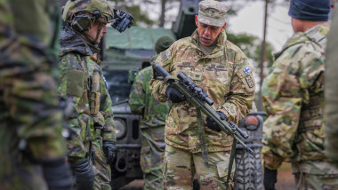 soldați din armata finlandeză