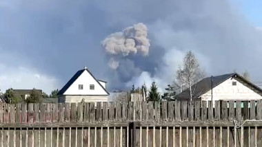 explozie depozit munictii langa moscovca