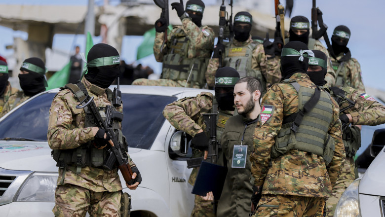 Hamas Hands Over Israeli Hostages To Red Cross - Gaza
