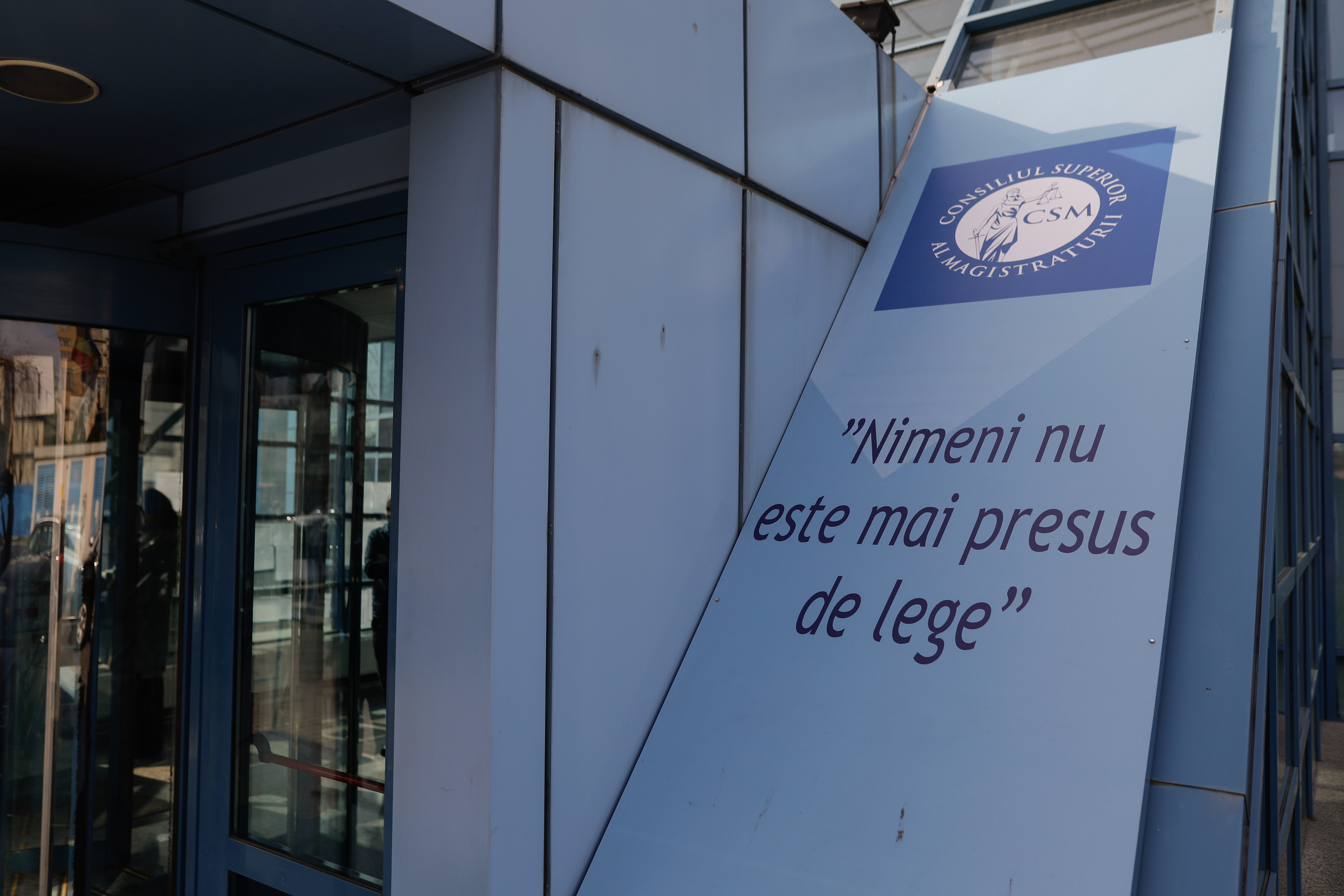 CSM, după ce deputații au decis pensionarea magistraților la 65 de ani: „Modificările sunt în contradicție cu independența justiției”