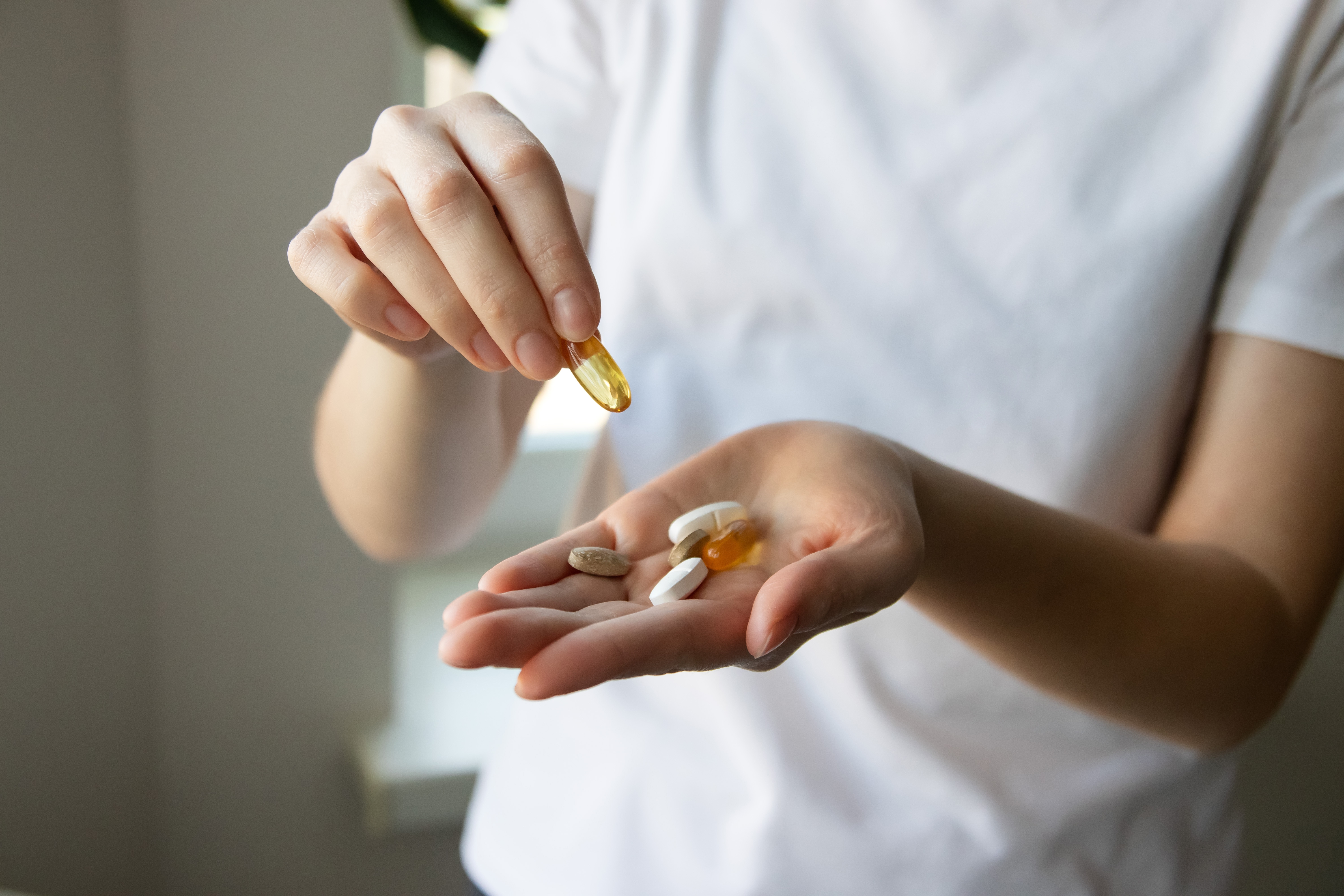 Vitamina care poate reduce riscul aparitiei cancerului de colon. Medic: „Contribuie la absorbtia calciului la nivel intestinal”