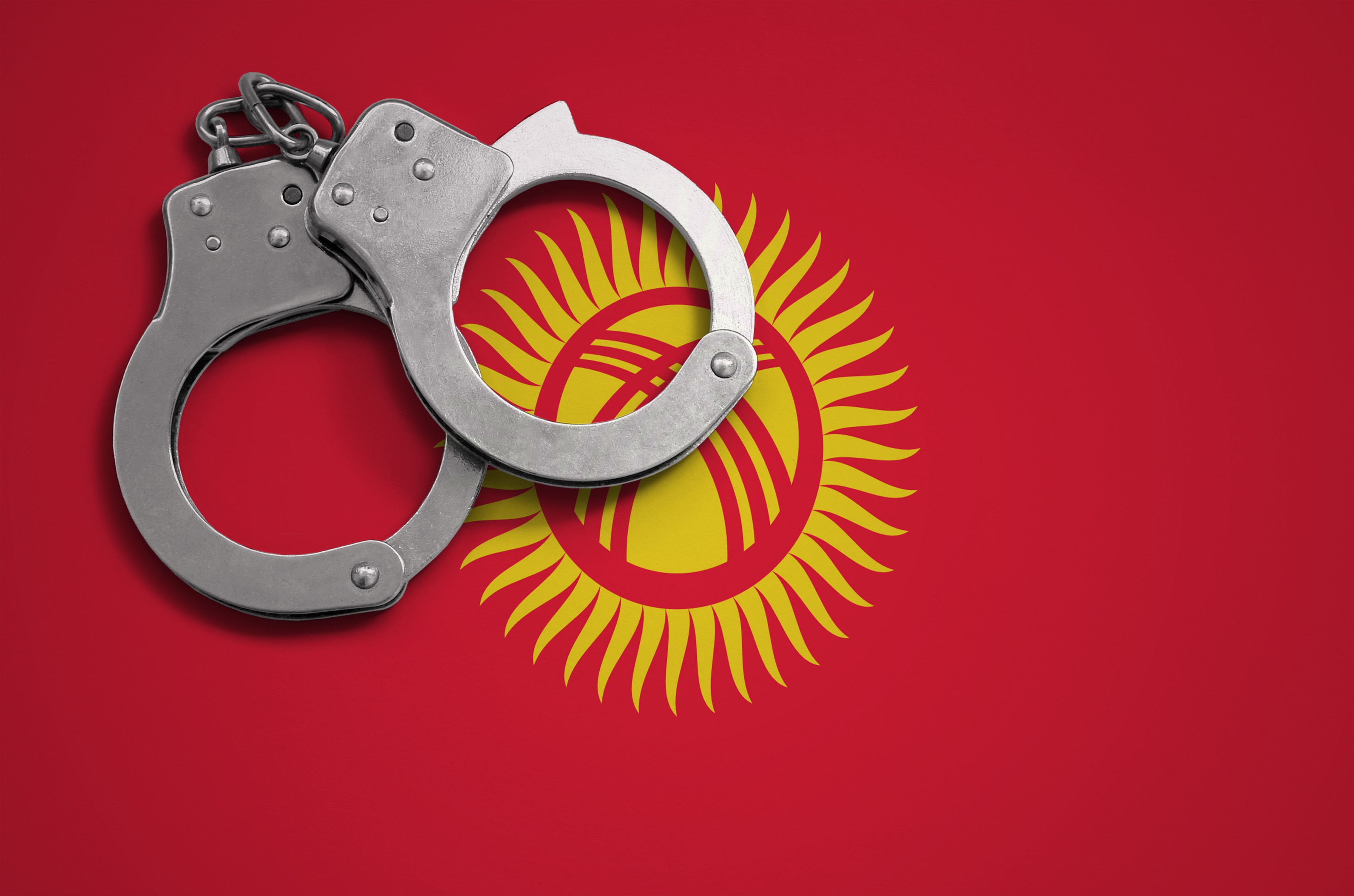Un oficial rus și alte trei persoane au fost arestate în Kârgâzstan. Aceștia recrutau bărbați pentru a lupta în războiul din Ucraina