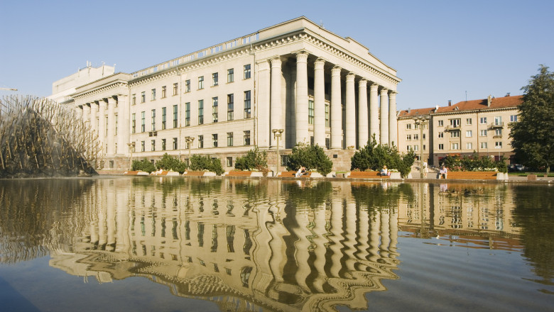 Parliament building with reflection in water, Vilnius, Lithuania, Baltic States, Europe