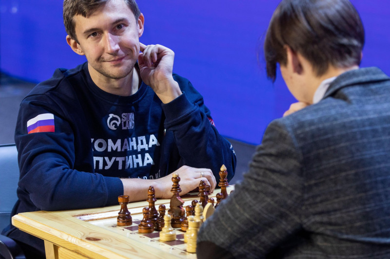 Moscow, Russia. 18th of November, 2023. Sergey Karjakin (L), Grandmaster, World chess champion takes part in the Grand Final of the International Festival of Student Esports "Battle for Science - 2023" at the exhibition complex VDNKh in Moscow, Russia. Th