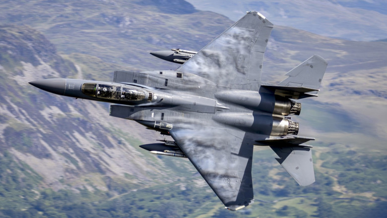 Avion britanic Typhoon