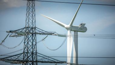 retea electrica energie eoliana inalta tensiune