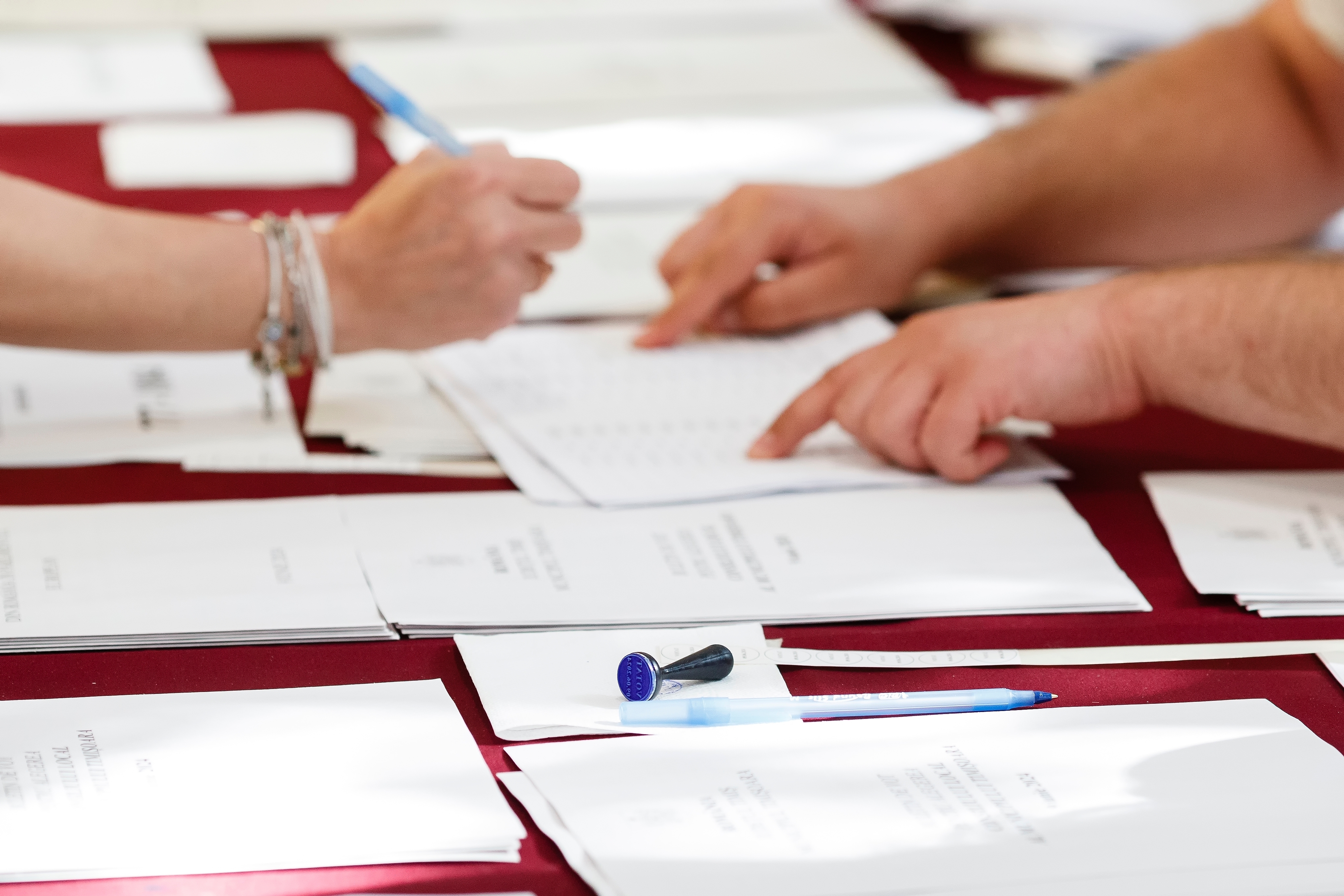 ​Alegeri prezidențiale 2025: Unde votează alegătorii din București. Nu este permis votul în orice sector