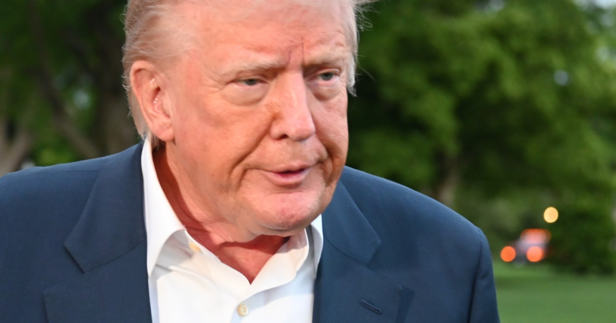 Donald Trump afirmă că liderii UE i-au cerut insistent să îl sune pe Putin: El nu le răspundea la telefon|EpicNews