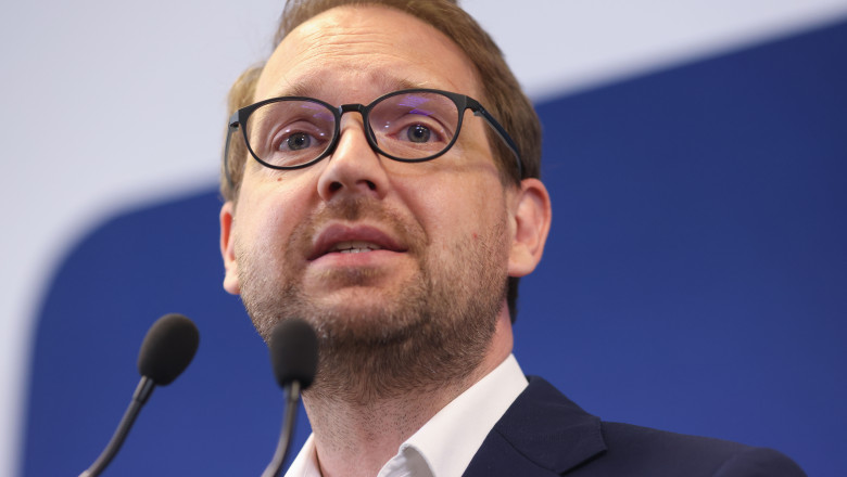 VIDEO  Dominic Fritz preia conducerea USR după demisia Elenei Lasconi: „România se află în cel mai periculos moment de la Revoluție”