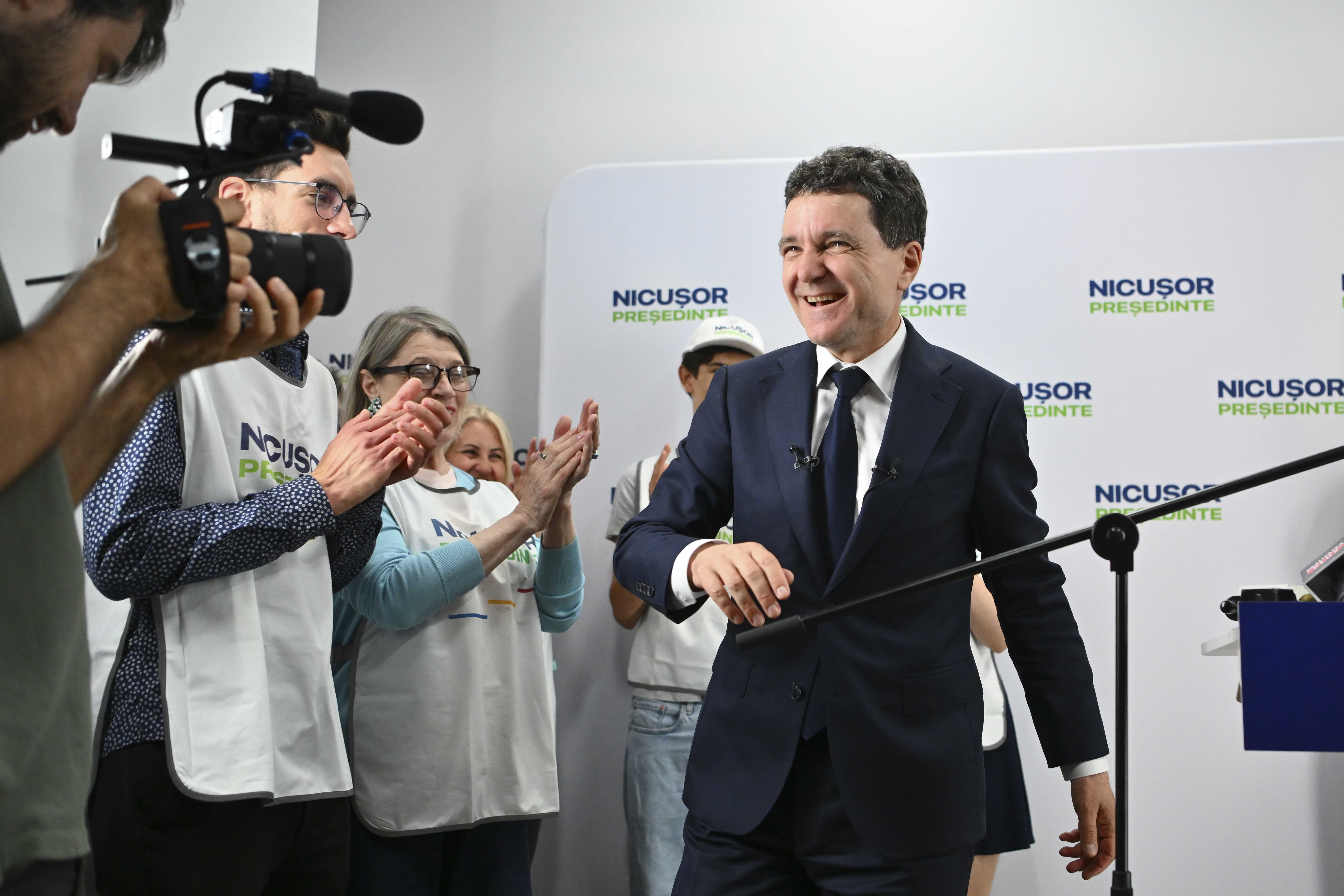 Cum poate recupera Nicușor Dan diferența de voturi față de George Simion: Traian Băsescu: „Vă amintiți de anul 2000?”