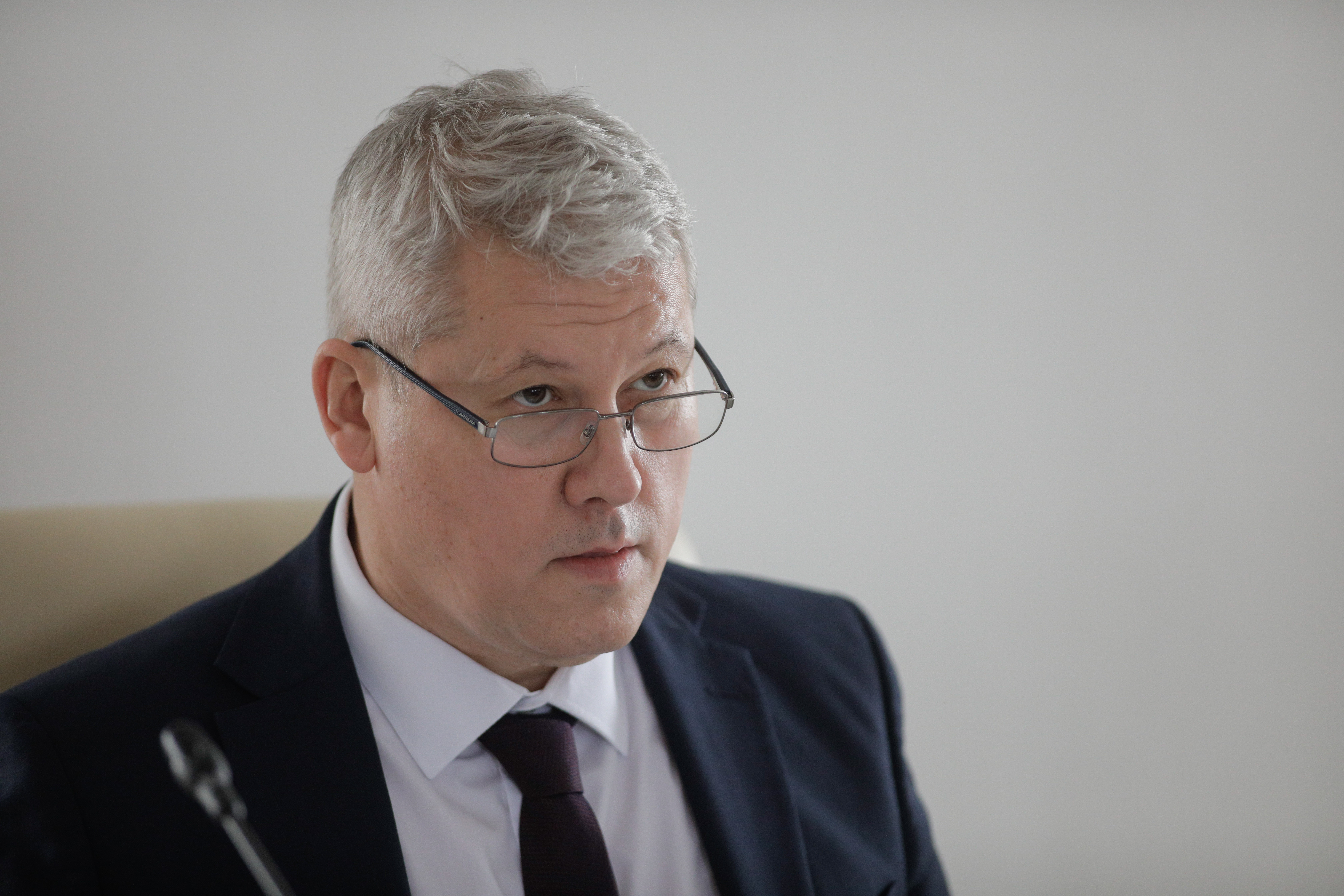 Prima şedinţă a Guvernului interimar Predoiu are loc astăzi. Ce hotărâri sunt prevăzute pe ordinea de zi