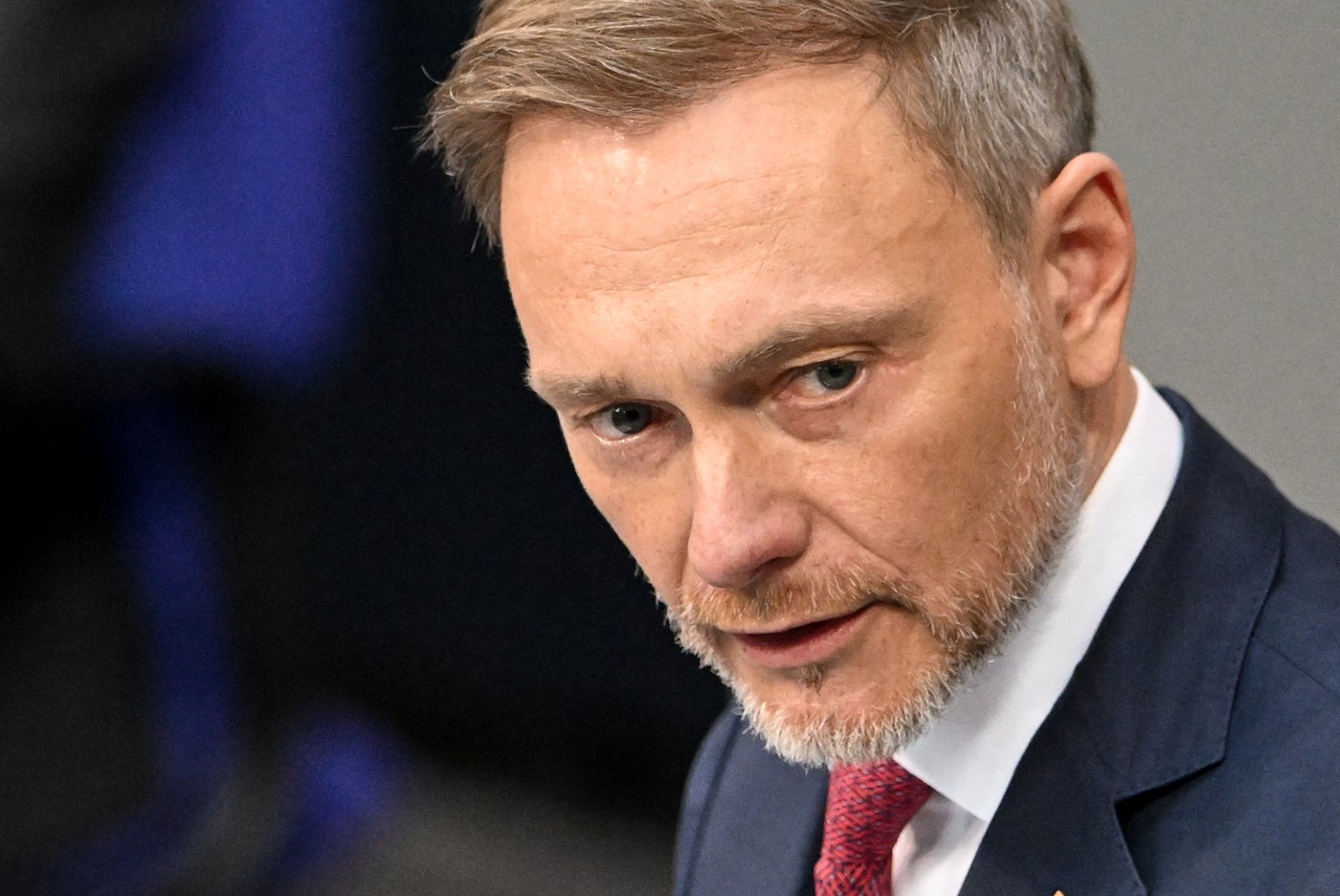 Fostul ministru german de Finanțe a ucis cu mașina câinele unui producător de film