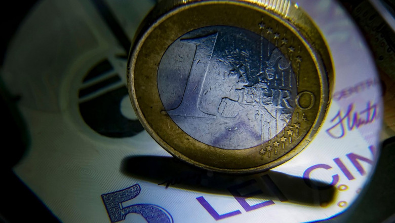 VIDEO  Maxim istoric: cursul euro - leu anunțat de BNR a depășit pragul psihologic de 5 lei