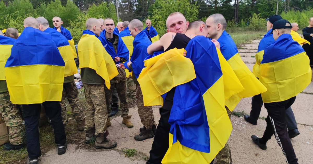 Nou schimb de prizonieri între Rusia și Ucraina. 205 de soldați ai Kievului s-au întors acasă|EpicNews