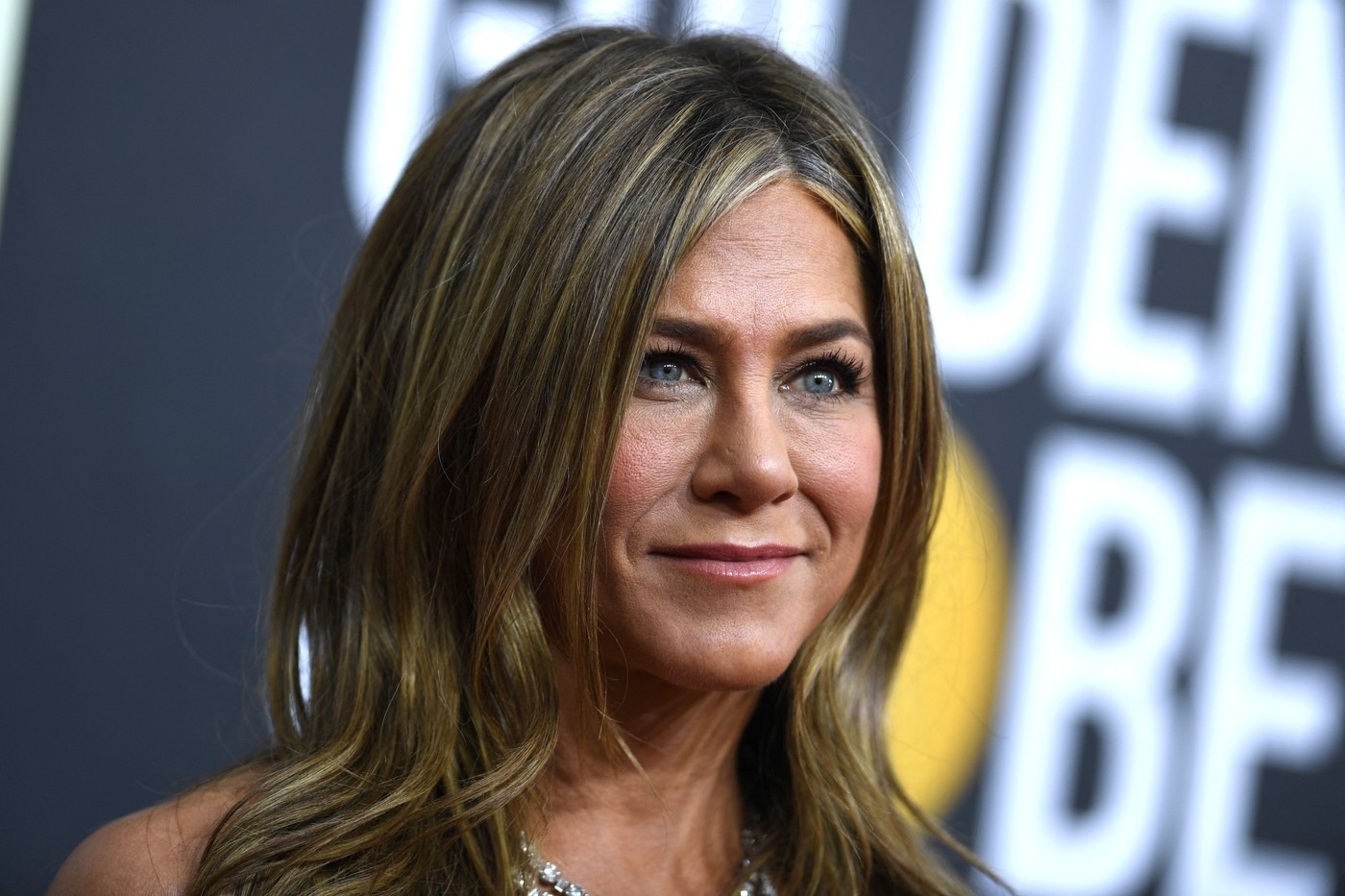 Alertă la vila lui Jennifer Aniston din Bel Air. Un bărbat a intrat cu mașina în poarta reședinței