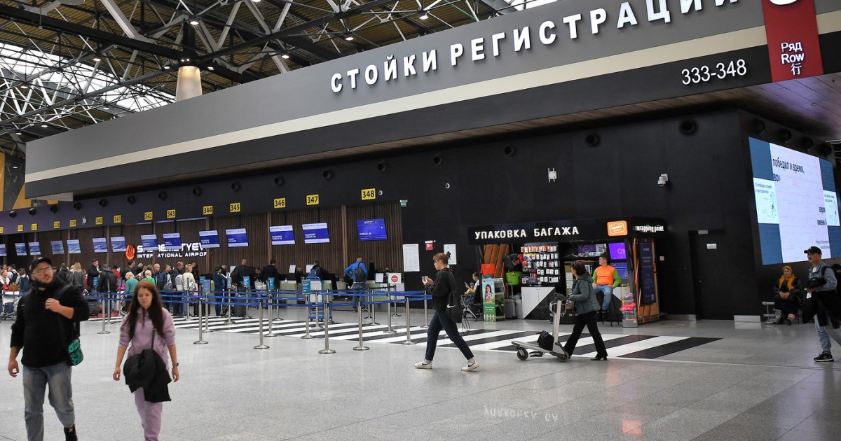 Mai multe aeroporturi rusești au fost închise pe fondul atacurilor cu drone. Sute de zboruri anulate|EpicNews