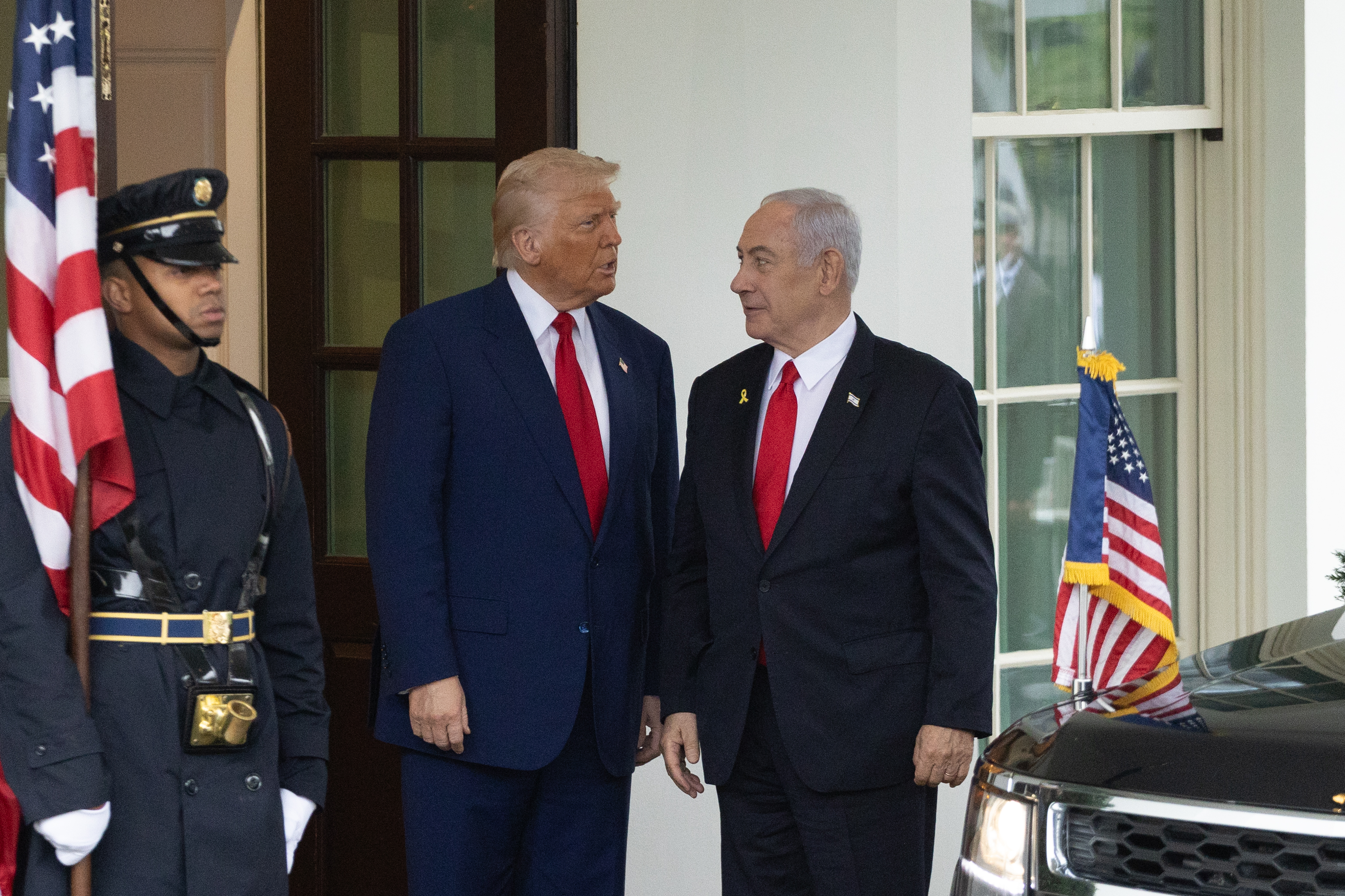 „O situație teribilă”: Consternare în Israel, după ce Trump a spus că trei ostatici ai Hamas nu mai sunt în viață